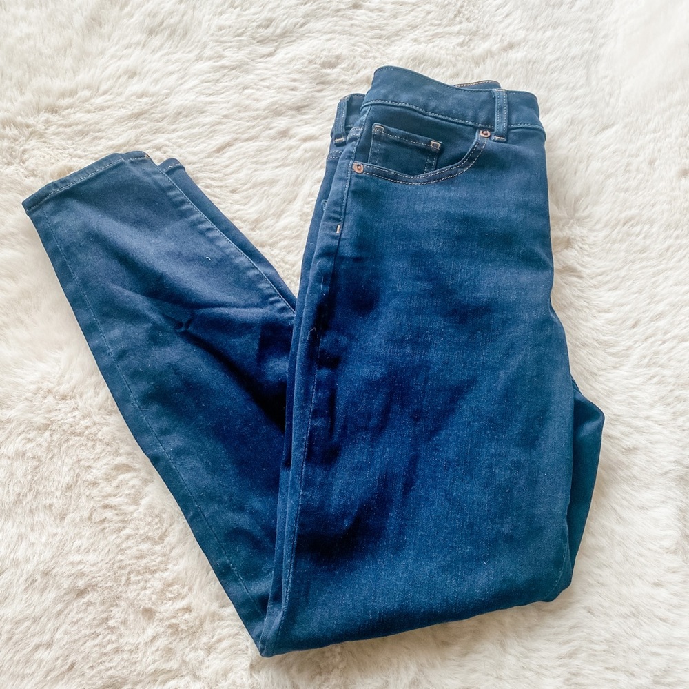 EXPRESS - SZ 2 - Curvy High Waisted Dark Skinny Jeans